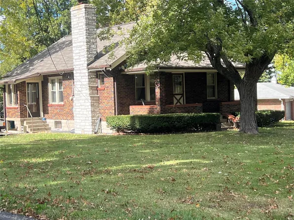 13305 Old Halls Ferry Rd, Florissant, MO 63033