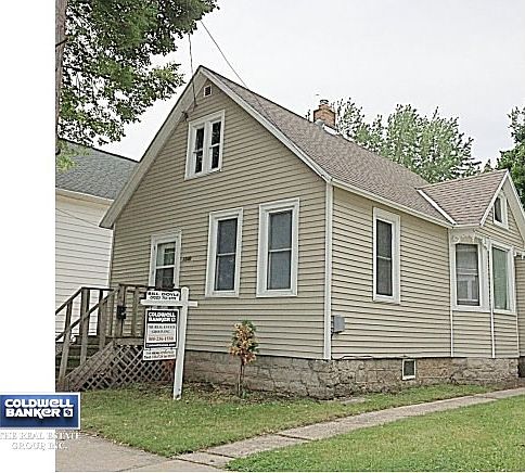 2nd image of 1240 Doty St
