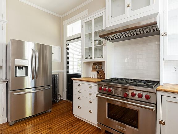 2nd image of 1811 Park Ave APT 3