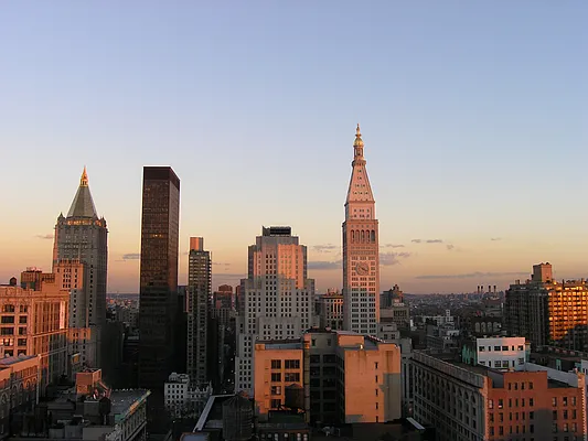 Rented by Chelsea Associates LLC | media 33