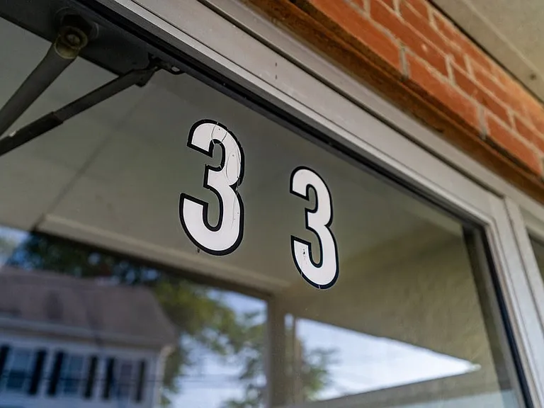 33 Middle St #4 — Photo 5