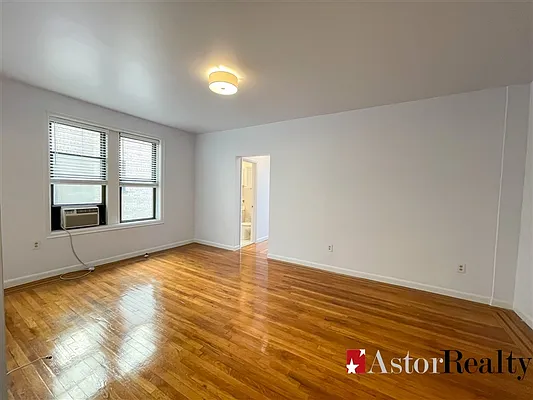 Rented by Astor Realty | media 71