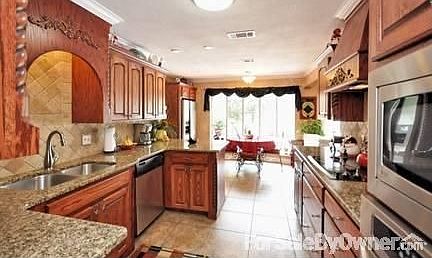 Kitchen
						:
						Granite counter tops with SS Appliances . Garbage disposal/dishwasher.