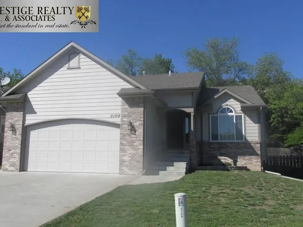 5108 Shadowridge Dr, Manhattan, KS 66503