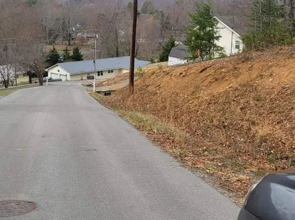 Hasty Blvd, Erwin, TN 37650