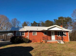 2064 Liledoun Rd, Taylorsville, NC 28681