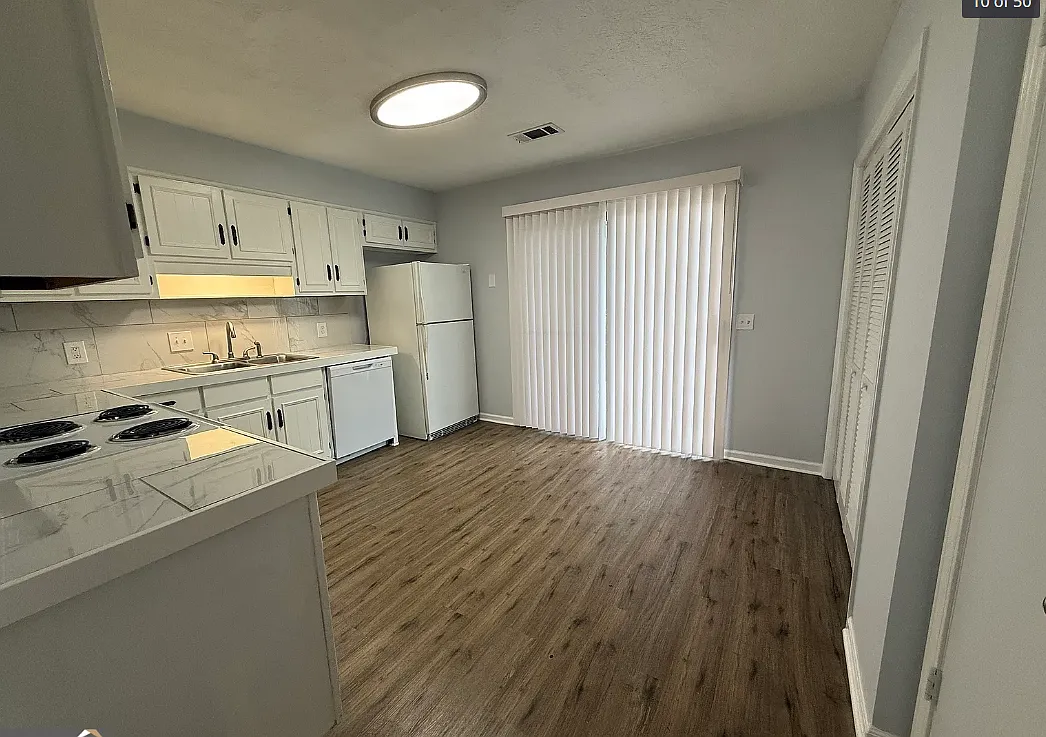 2 bed, 1000 sqft, $1,000 — Photo 2