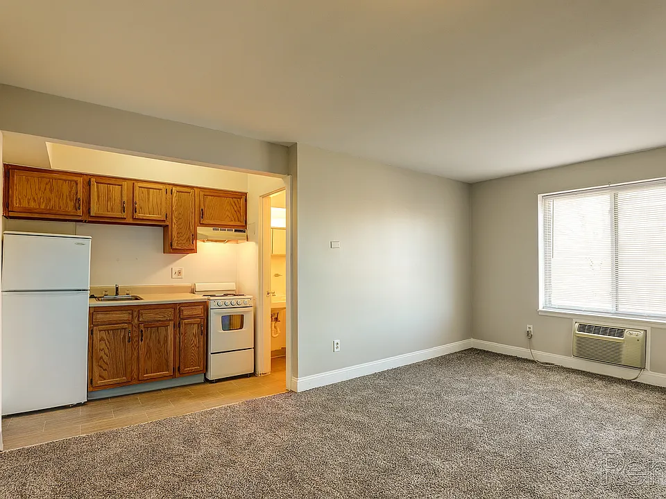 Capital Manor Apartments