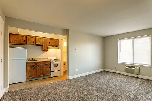 Capital Manor Apartments Photo 1