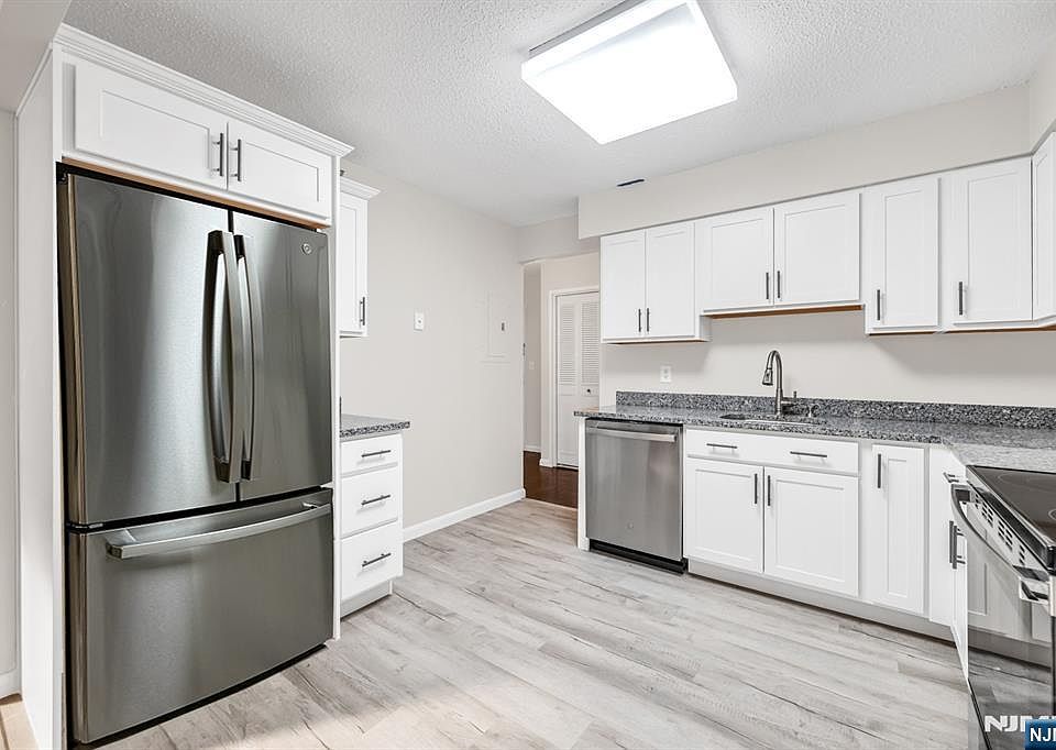 1st image of 326 Prospect Ave APT 6J