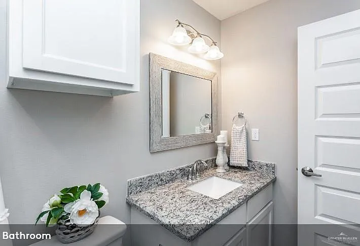 1404 Alta Vista Dr #3 — Photo 5
