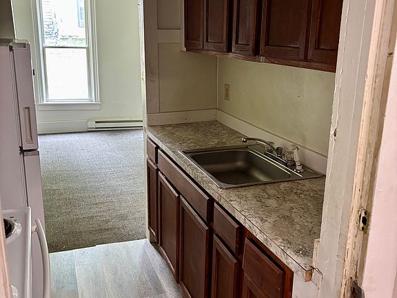 3rd image of 299 N Market St APT C