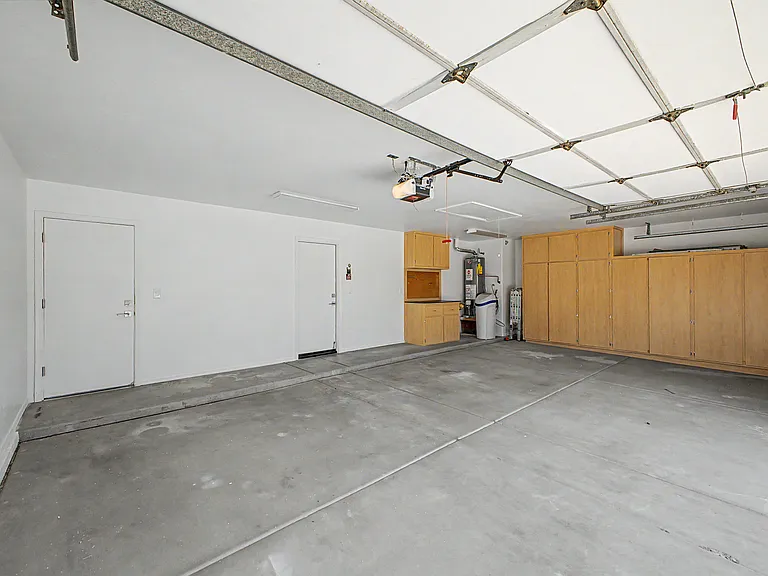 1292 W Longhorn Dr — Photo 27