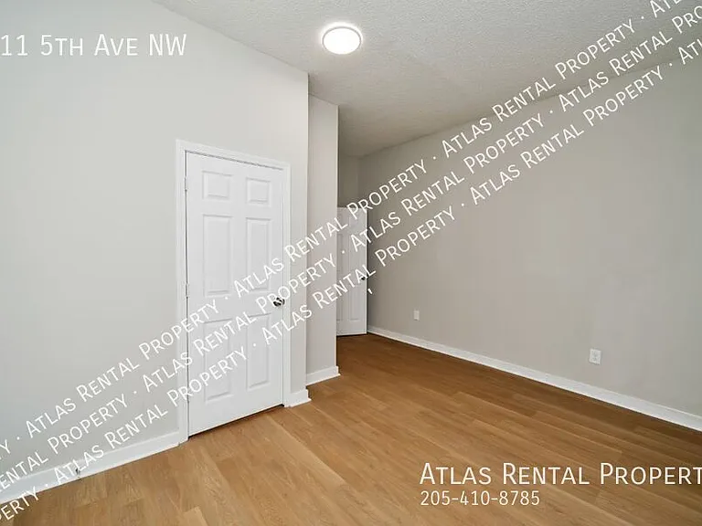 111 5th Ave NW — Photo 10