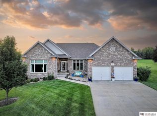 16260 Sage St, Omaha, NE 68136