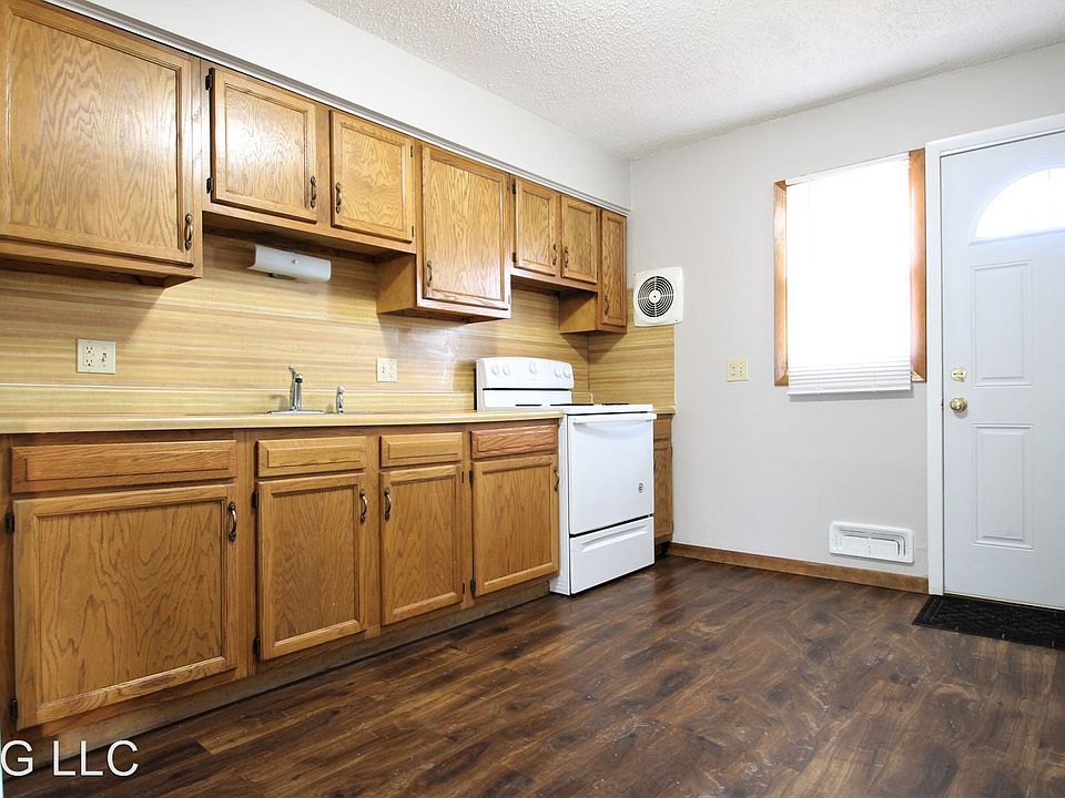 1st image of 4512 Bedford Ave APT 3
