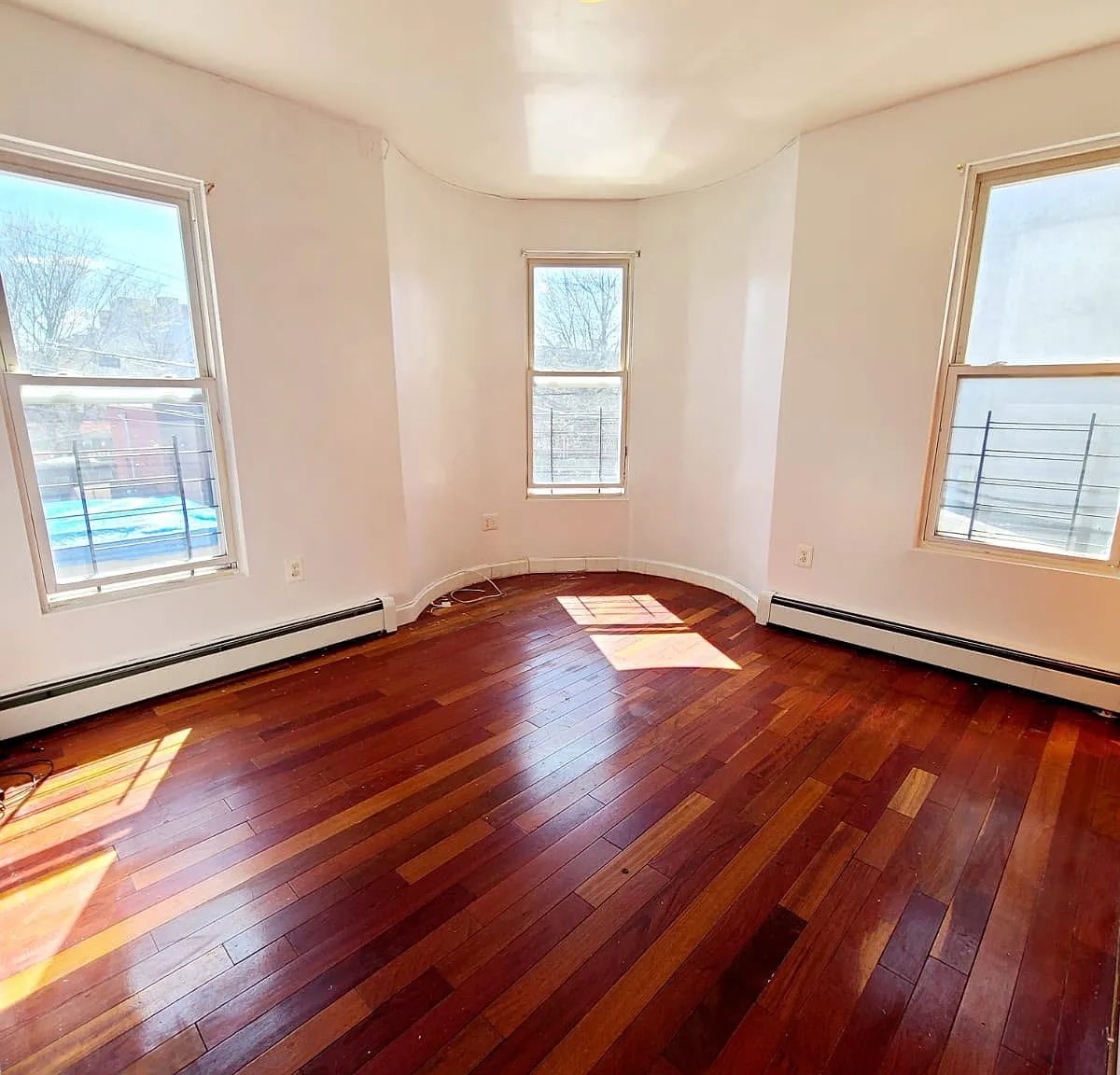 3 bed, $3,700 — Photo 3
