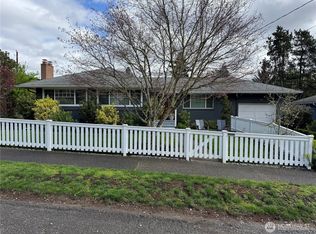 6230 54th Ave NE, Seattle, WA 98115