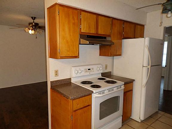 2nd image of 5217 Foxmoor Ct