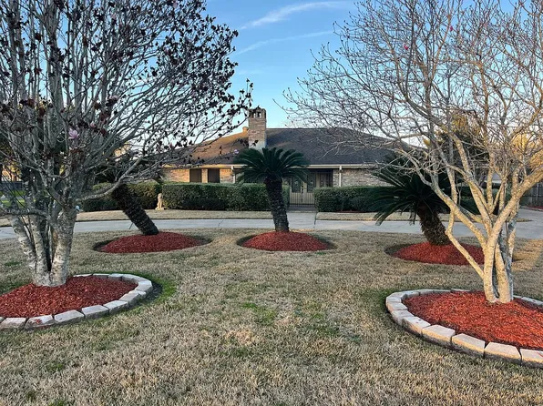 1408 N 22nd St, Nederland, TX 77627