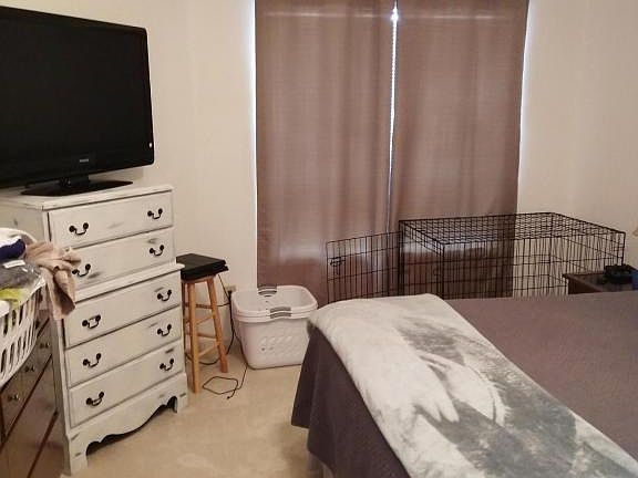 5th image of 100 Breezewood Dr APT E