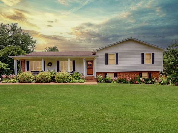 1335 Chippendale Cir, Columbia, TN 38401