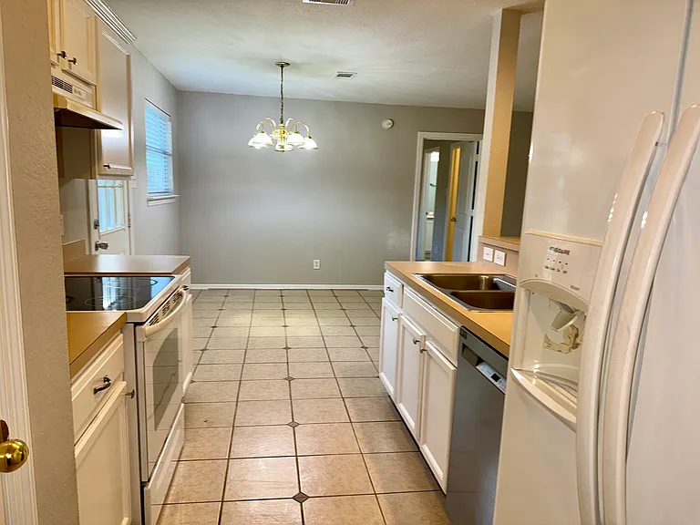 17319 Box Canyon Dr — Photo 5