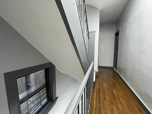 Rented by HOLTON REAL ESTATE INC. | media 13
