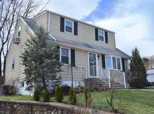 61 Farview Rd, Rockaway, NJ 07866
