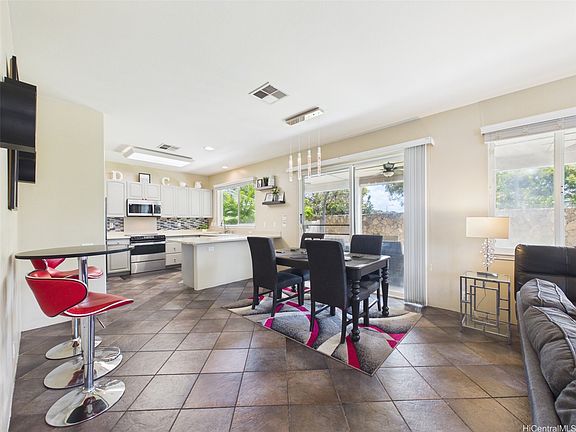 3rd image of 91-748 Launahele St #79