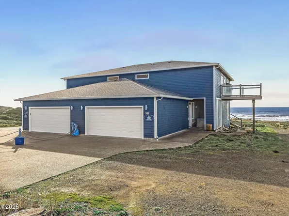 680 Coolidge Ln, Yachats, OR 97498