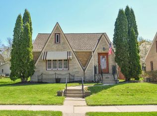 827 Richards Ave, Watertown, WI 53094