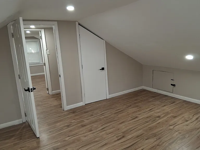 1628 Murchison Rd — Photo 11