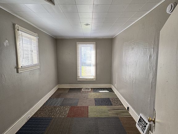5th image of 1004 1st Ave