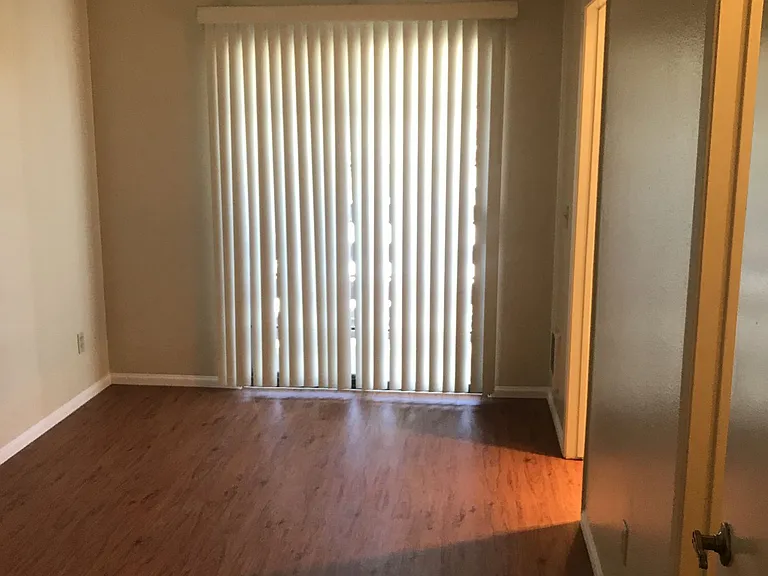 Santa Fe Manor — Photo 31