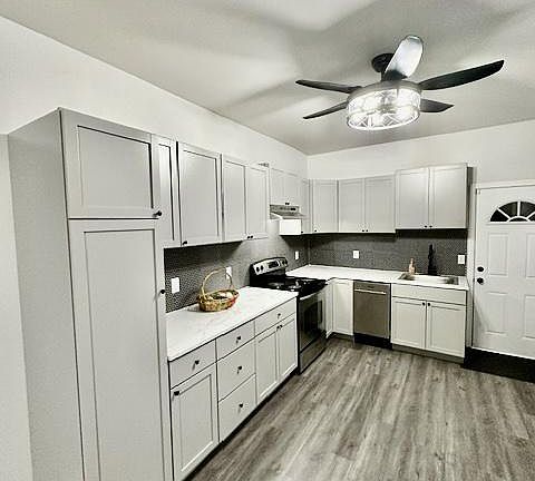5th image of 813 W 6th St