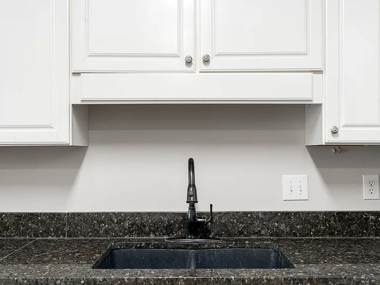2031 Stone Brook Dr — Photo 15