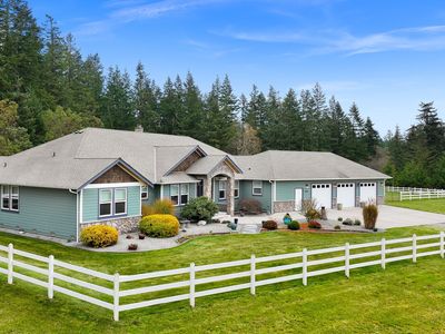 669 Blacktail Lane, Camano Island, WA, 98282