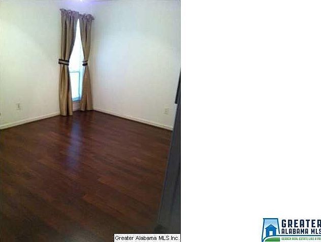 2nd image of 201 Moss Rock Ln