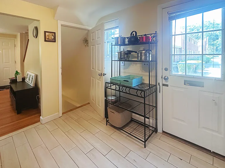 14 Emerson Gardens Rd #14 — Photo 7
