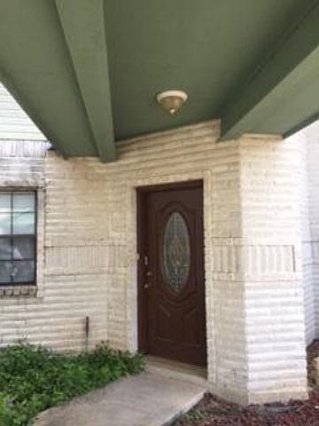 2nd image of 2713 Charleston Ln