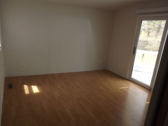 1st fl. den door to deck