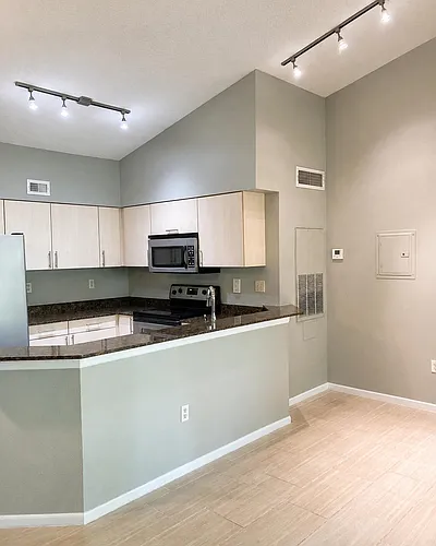 2550 SW 18th Ter Photo 1