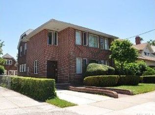 11050 68th Dr, Flushing, NY 11375
