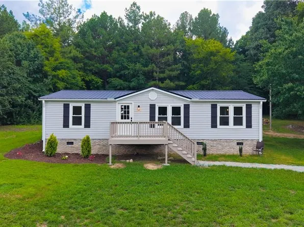 225 Beacon Ridge Rd, Thomasville, NC 27360