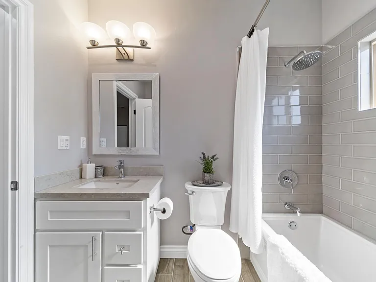 14095 Edwards St — Photo 24