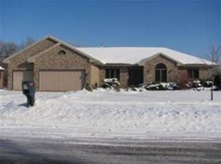 3116 Rockport Park Dr, Janesville, WI 53548
