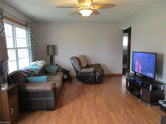 2nd image of 511 Ironwood Ct