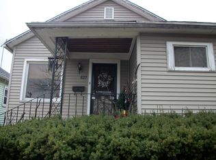 827 Summit St, Joliet, IL 60435