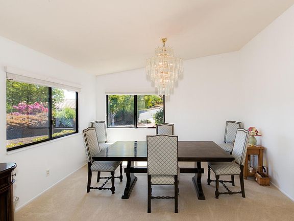 893 ALISAL dining area